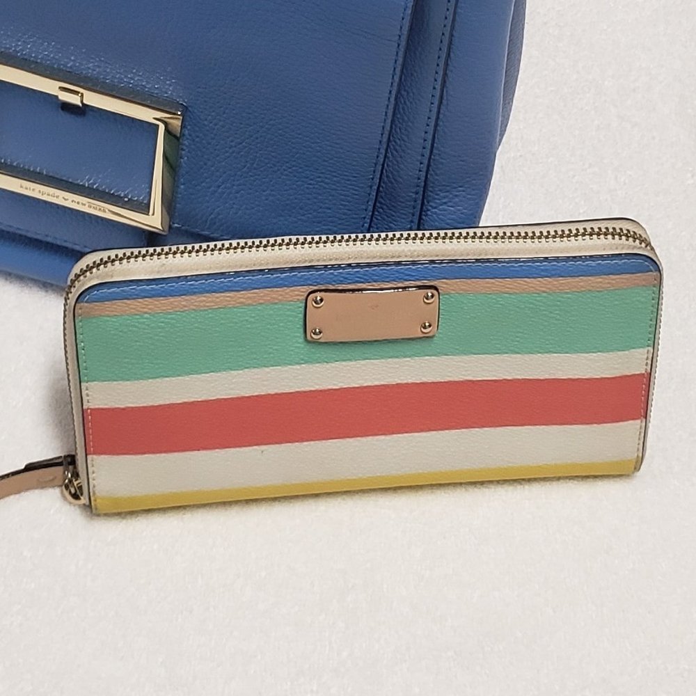 Kate Spade Wallet - Picture 2 of 5